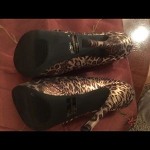 Leopard print women’s shoes